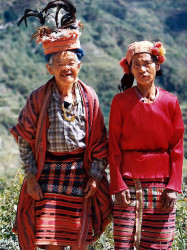 13 two elderly ifugao tribes women 800aa