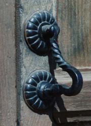 110 wrought iron knocker photographed in chile 800