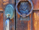 143 wrought iron knocker in granada  nicaragua 800