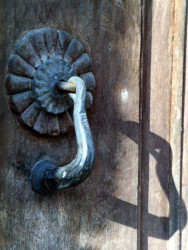 52 wrought knocker photographed in el salvador 800