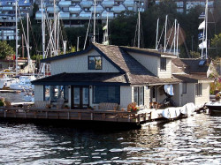 140 houseboat in seattle 800