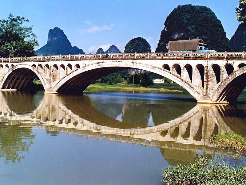 14 spanning the xi river near yangshou in southern china 800