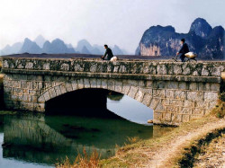 16 stone bridge west of guilin in china 800