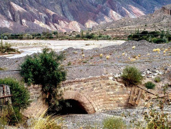 18 small stone bridge in the northern desert of argentina 800