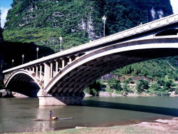 65 crossing the xi river near yangshou  china 800