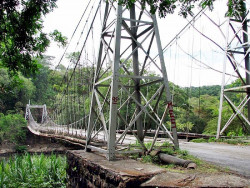 72 sway bridge in costa rica 800