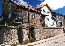 75 cedar homes in puerto montt  chile 800