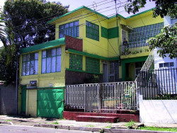 55 yellow home in san jose  costa rica 800