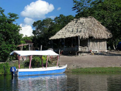 56 island home in el peten  guatemala 800