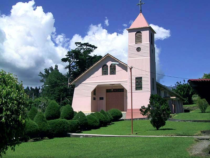 1 small wooden church in los angeles of heredia in costa rica 800