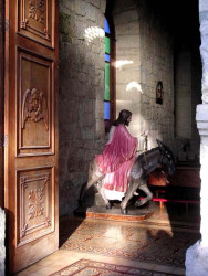 14 side entrance to the santa ana church 800